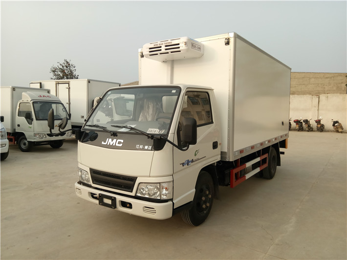 江鈴醫(yī)療冷藏運(yùn)輸車(chē)